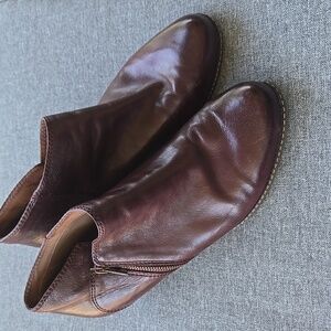 DANSKO Leyla Hidden Wedge Calf Zip Leather Wine Bootie Womans Size 42 - 11.5